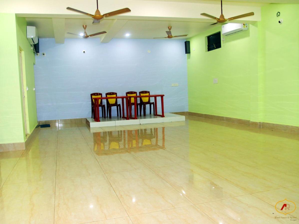 Hotel Aayes And Resort Shānti Niketan エクステリア 写真
