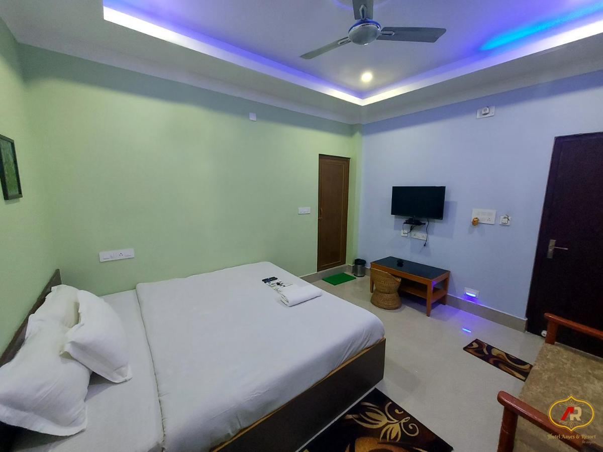 Hotel Aayes And Resort Shānti Niketan エクステリア 写真