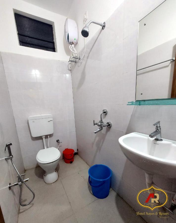 Hotel Aayes And Resort Shānti Niketan エクステリア 写真